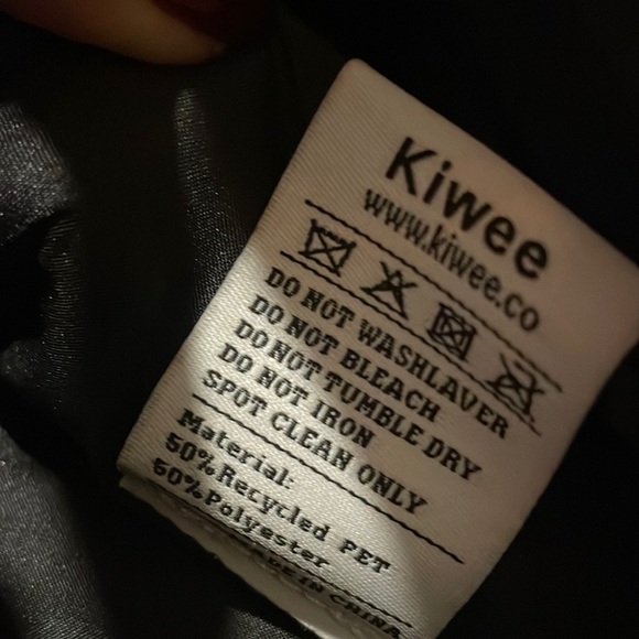 Kiwee Square Backpack - Picture 9 of 15